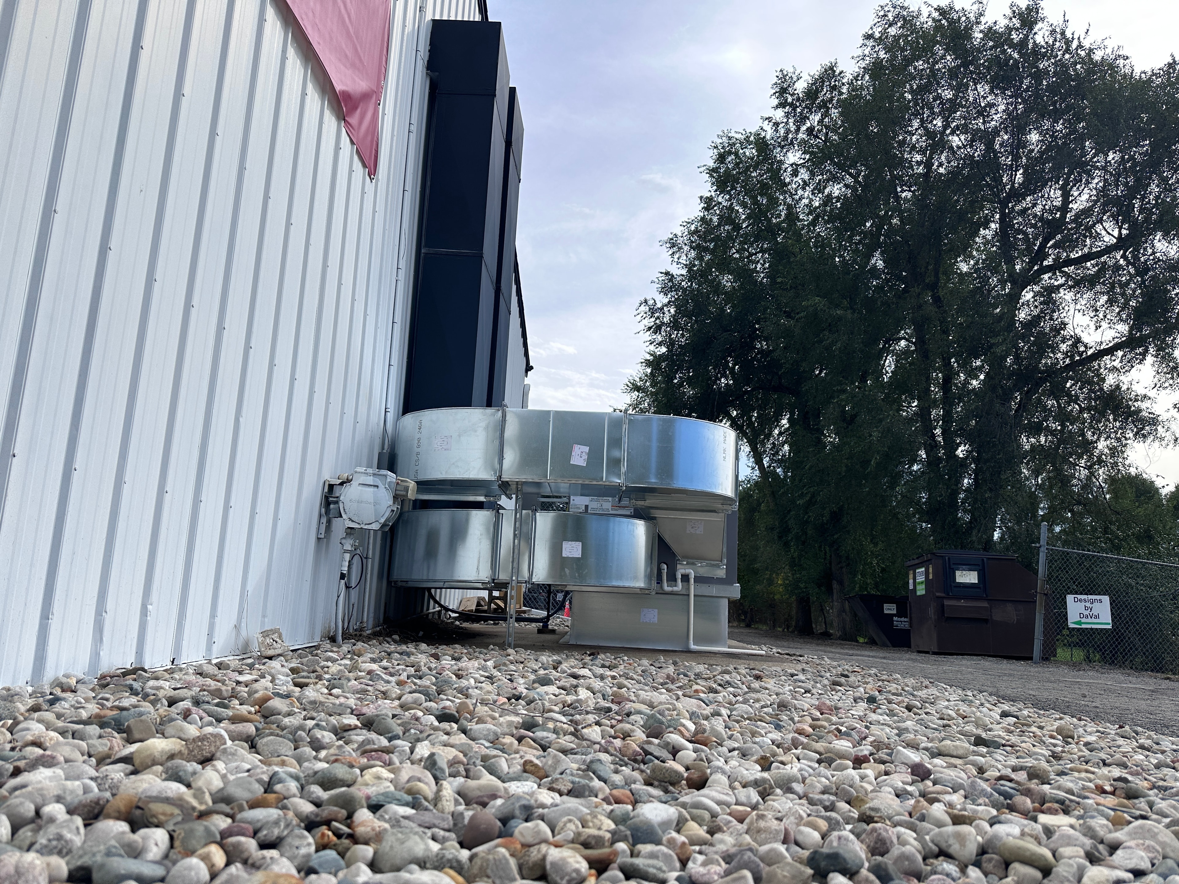 Large commercial HVAC unit installed at a Southeast Michigan facility — HomeFlow commercial service